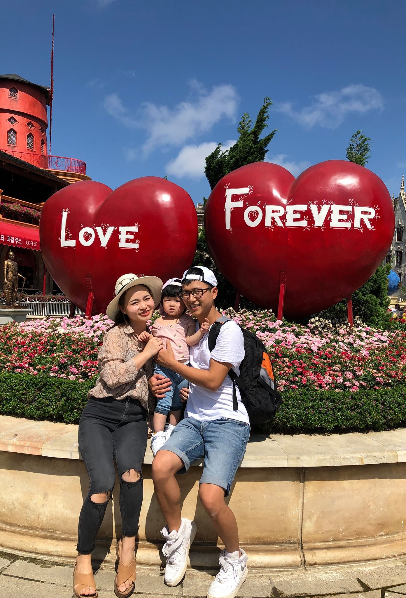 Khách hàng Visa cả gia đình