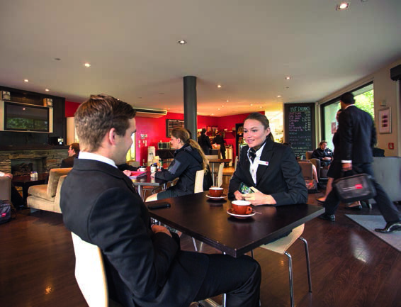 Duncan Sadleir - I.R. Manager, Queenstown Resort College - Hình 4