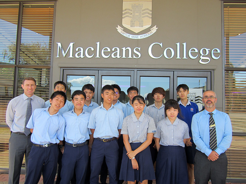International Students from Japan share lunch with the Principal ...