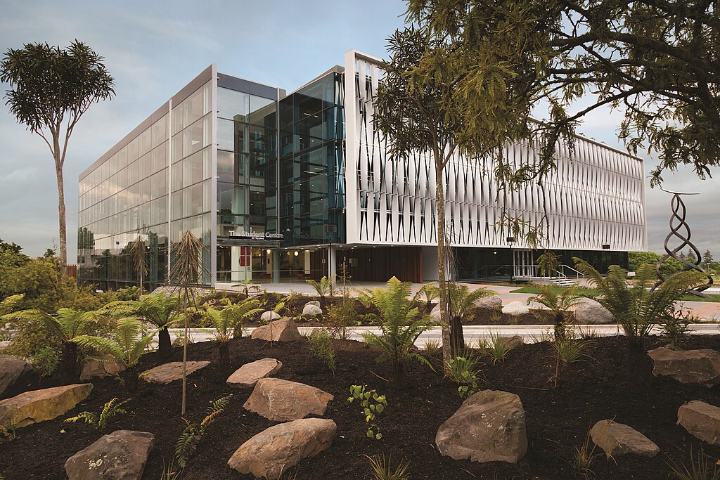 File:Waikato University Student Centre.jpg - Wikimedia Commons